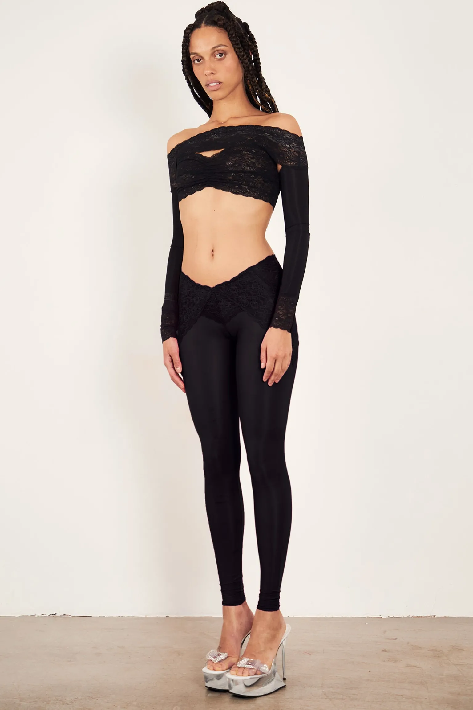 Davina Top Lace Raven Black<Poster Girl Online